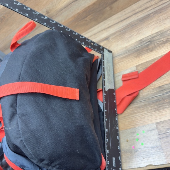 L.L.Bean women AT 48 Ridge Runner Backpack